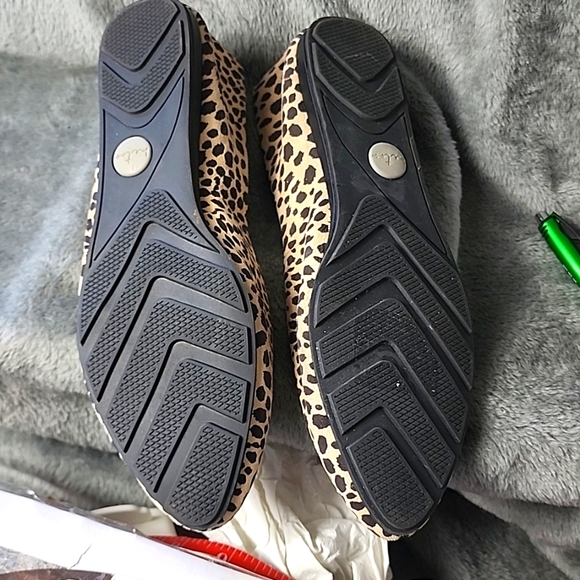 Mee Too Womens Slip on flats Animal print Size 9M Leather upper - Picture 7 of 7